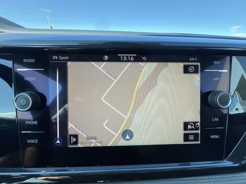 Used 2022 Volkswagen Taos SEL image 13