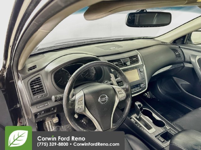 Used 2016 Nissan Altima 3.5 SL FWD image 10