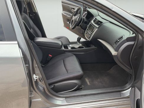Used 2016 Nissan Altima 2.5 SR FWD image 18