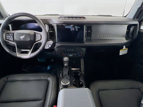 New 2026 Ford Bronco Badlands image 7