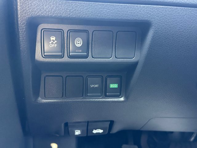 Used 2021 Nissan Rogue Sport S FWD image 25