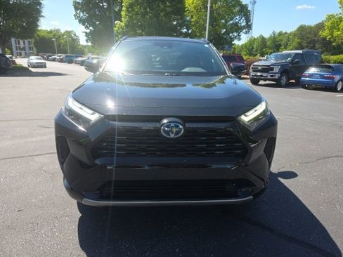 Used 2023 Toyota RAV4 SE w/ Convenience Package AWD/4WD image 2