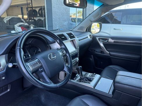 Used 2014 Lexus GX 460 image 25