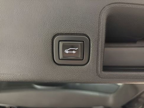 Used 2020 GMC Terrain SLE w/ Driver Convenience Package image 21