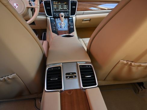 Used 2011 Porsche Panamera S RWD image 71