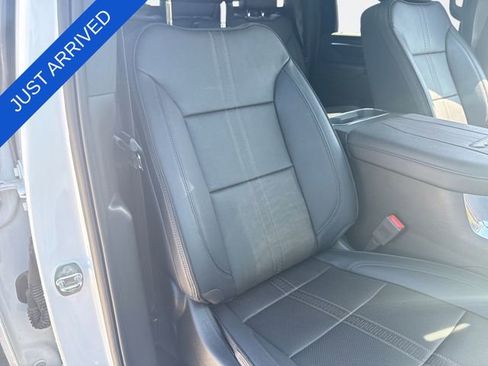 Used 2024 Chevrolet Silverado 3500 High Country w/ High Country Premium Package AWD/4WD image 26