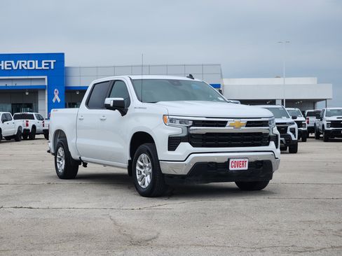 Used 2025 Chevrolet Silverado 1500 LT w/ Safety Package AWD/4WD image 3