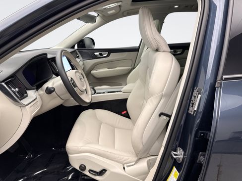 Used 2025 Volvo XC60 T8 Plus w/ Climate Package AWD/4WD image 11