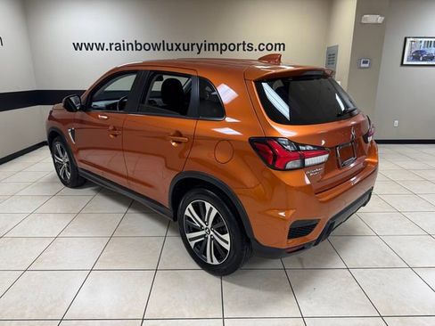 Used 2020 Mitsubishi Outlander Sport SE FWD image 4