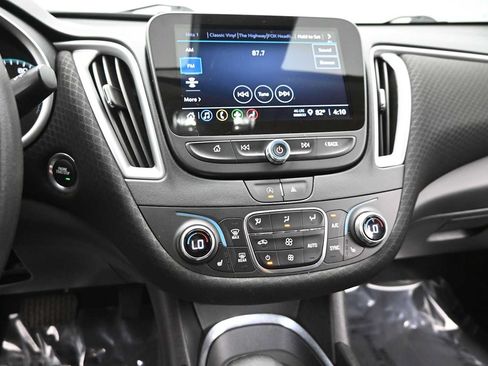 Used 2024 Chevrolet Malibu LT FWD image 21