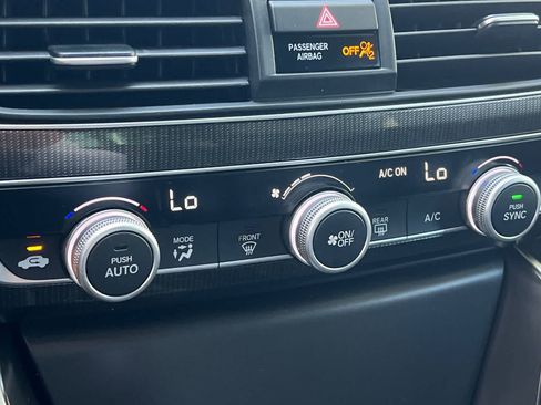 Used 2018 Honda Accord Sport image 22