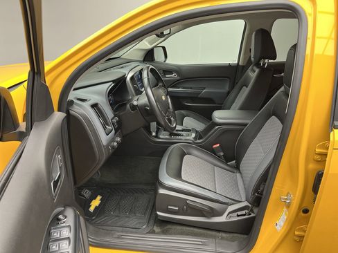 Used 2018 Chevrolet Colorado Z71 image 3