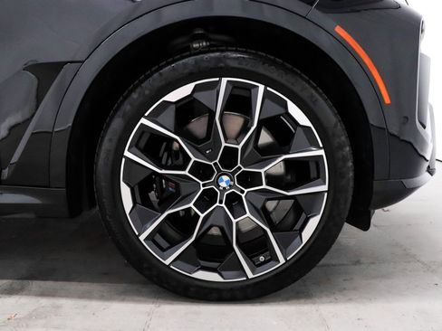 Used 2026 BMW X7 M60i image 8