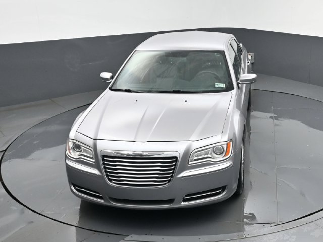 Used 2014 Chrysler 300 AWD image 18