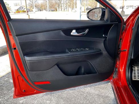 Used 2021 Kia Forte GT-Line image 21