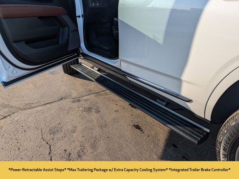 Used 2023 GMC Yukon Denali Ultimate image 6