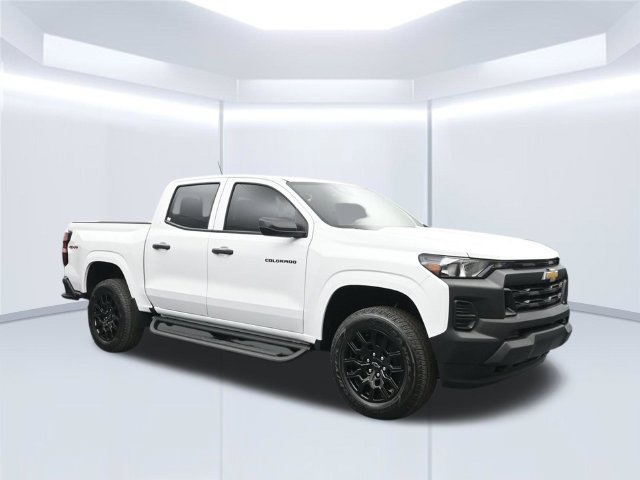 Used 2026 Chevrolet Colorado W/T w/ WT Custom Package AWD/4WD image 17