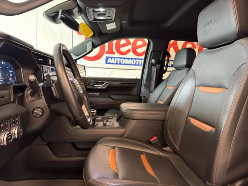 Used 2023 GMC Sierra 1500 AT4 w/ AT4 Premium Package AWD/4WD image 16