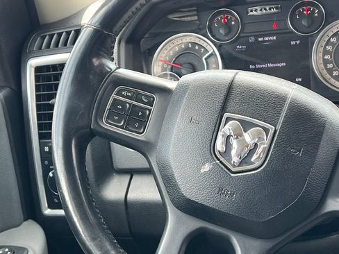 Used 2017 RAM 1500 Big Horn RWD image 31