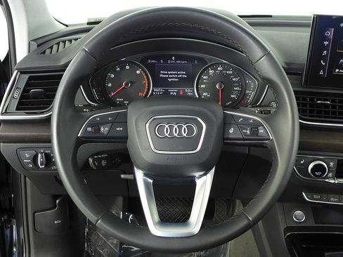 Used 2023 Audi Q5 2.0T Premium w/ Convenience Package AWD/4WD image 27