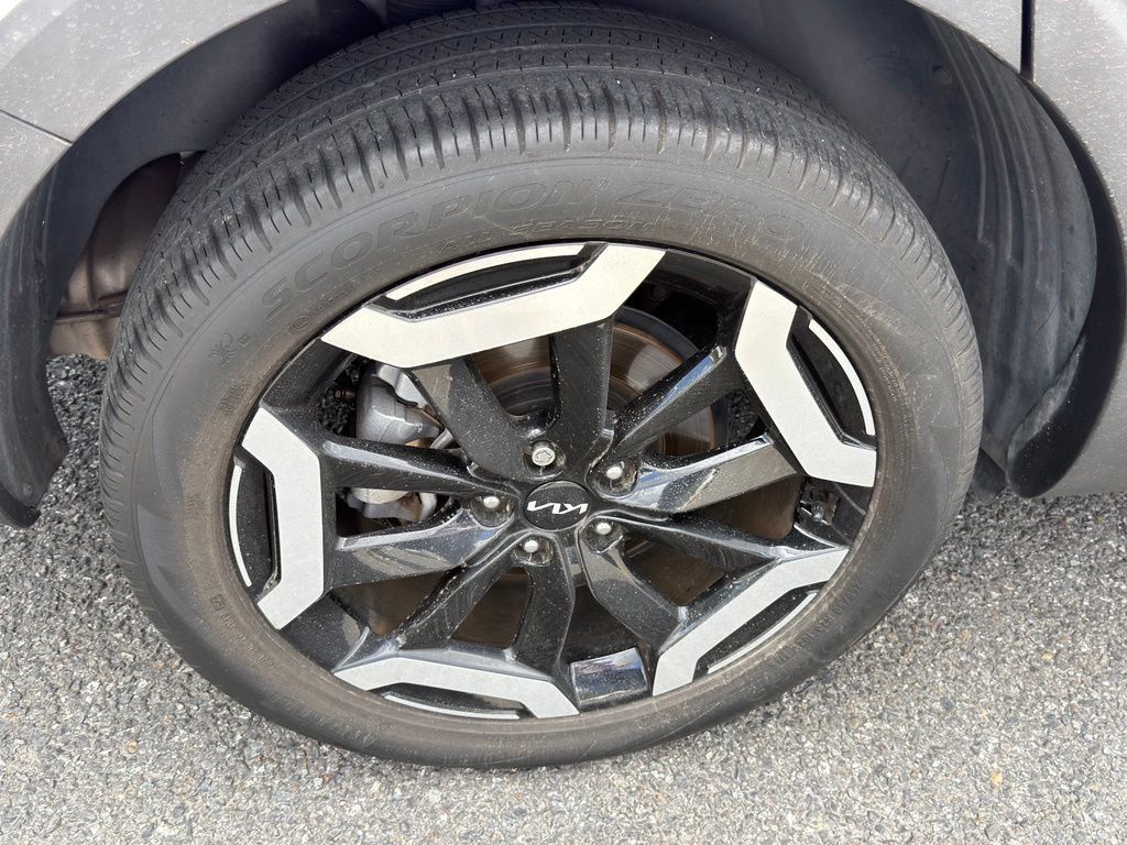Used 2024 Kia Telluride S w/ S Sunroof Package AWD/4WD image 9