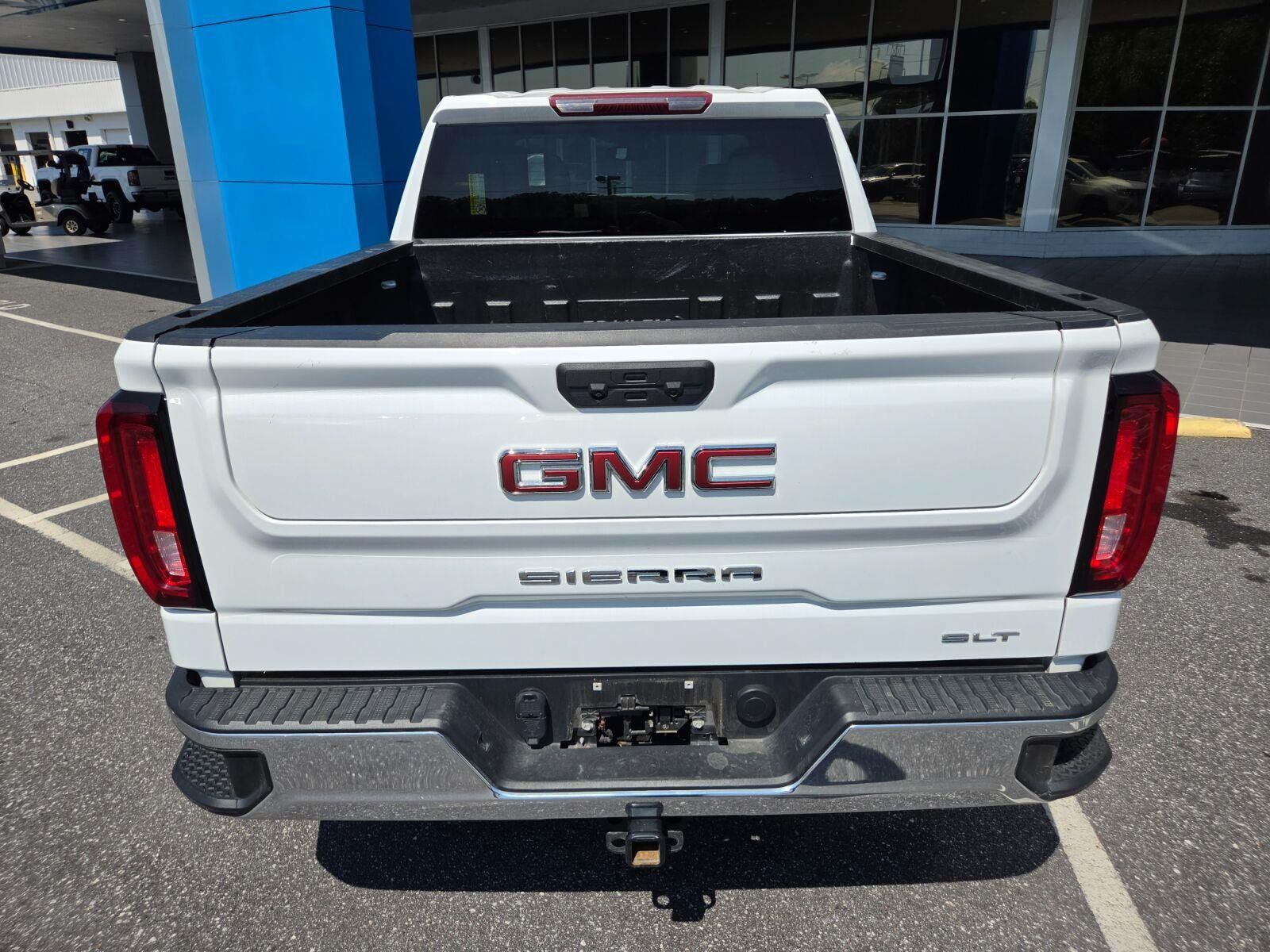 Used 2025 GMC Sierra 1500 SLT AWD/4WD image 8