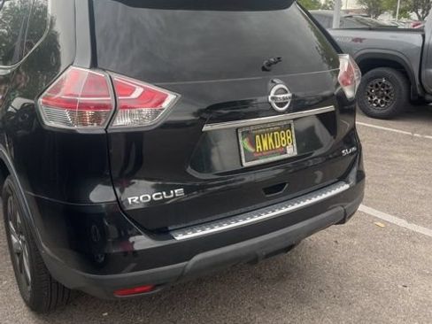 Used 2016 Nissan Rogue SL w/ SL Premium Package AWD/4WD image 3