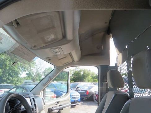 Used 2019 Nissan NV 2500 SV RWD image 14