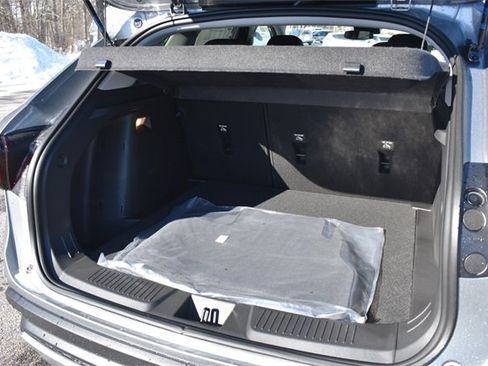 New 2026 Chevrolet Trax LT w/ LT Convenience Package image 17