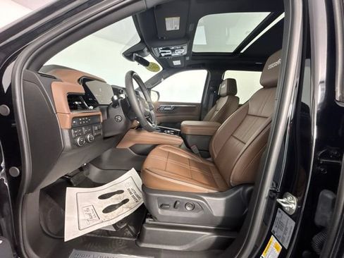 New 2026 Chevrolet Tahoe High Country w/ Sun And Tow Package AWD/4WD image 19