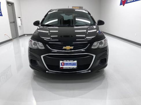 Used 2020 Chevrolet Sonic LT image 3