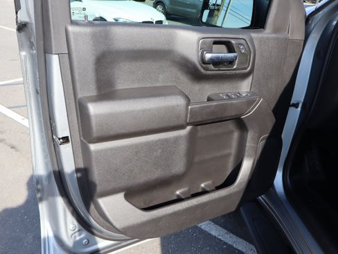 Used 2025 Chevrolet Silverado 1500 Custom Trail Boss AWD/4WD image 13
