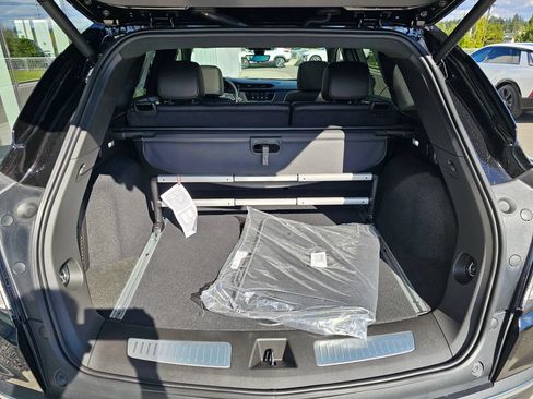 New 2026 Cadillac XT5 Sportv AWD/4WD image 13