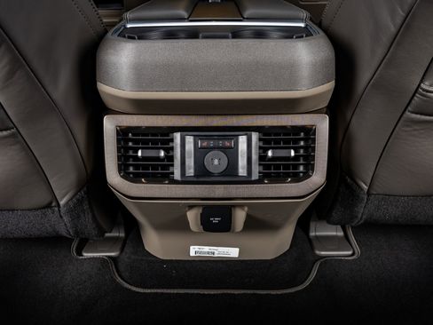 Used 2026 Ford F350 Platinum image 32