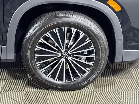 New 2025 Volkswagen Tiguan S image 22