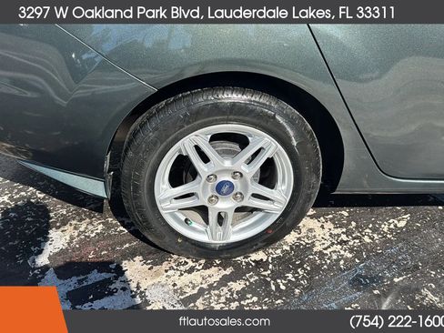 Used 2018 Ford Fiesta SE FWD image 15
