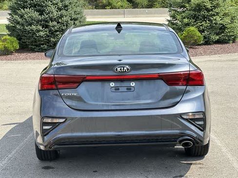 Used 2021 Kia Forte LXS FWD image 4