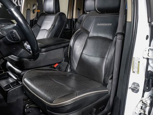 Used 2022 RAM 3500 Laramie w/ Chrome Appearance Group image 29