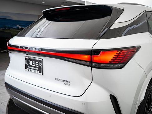 Certified 2024 Lexus RX 350 AWD image 9