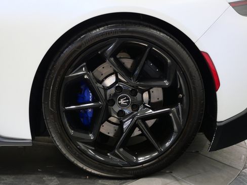 Used 2023 Maserati MC20 Coupe RWD image 11