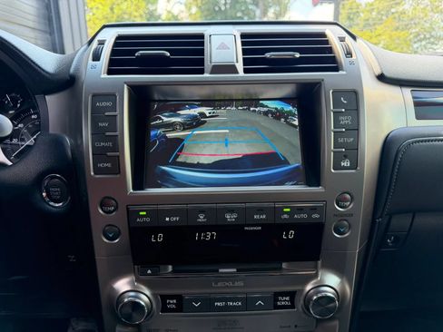 Used 2015 Lexus GX 460 Luxury AWD/4WD image 19