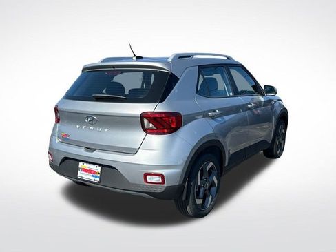 New 2026 Hyundai Venue SEL FWD image 6