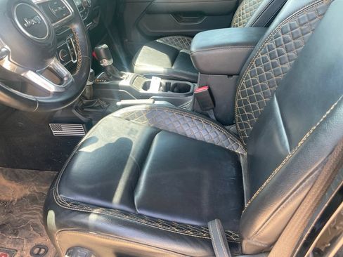Used 2022 Jeep Gladiator Overland AWD/4WD image 9