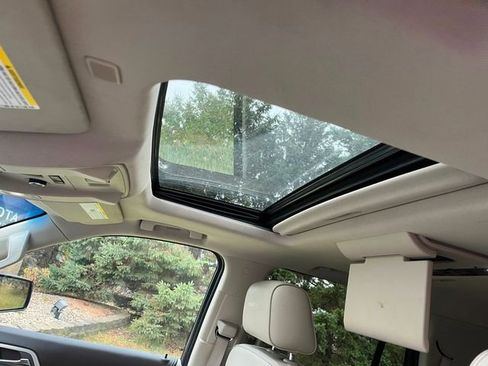 Used 2019 GMC Yukon Denali w/ Open Road Package image 12