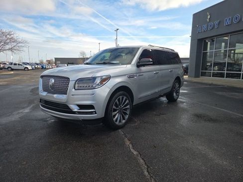 Used 2019 Lincoln Navigator L Select image 14