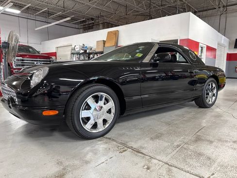 Used 2002 Ford Thunderbird RWD image 12