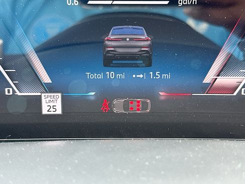 New 2027 BMW X6 M60i AWD/4WD image 9