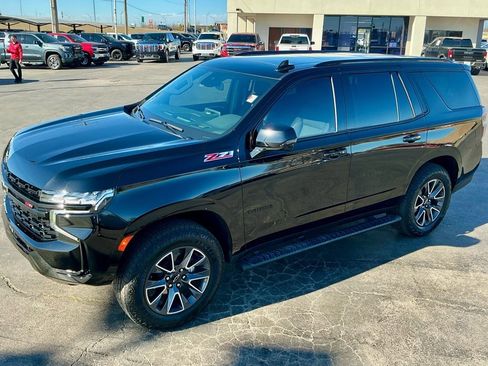 Used 2024 Chevrolet Tahoe Z71 w/ Luxury Package image 5