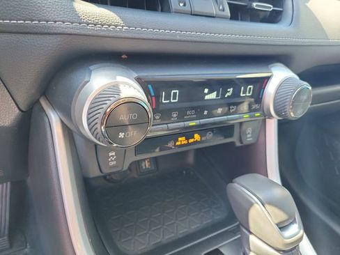 Used 2024 Toyota RAV4 XLE Premium image 22