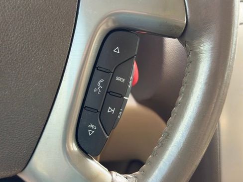 Used 2011 Chevrolet Avalanche LT w/ Luxury Package AWD/4WD image 18